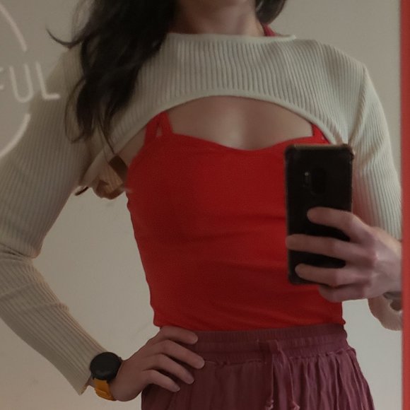 Super crop/bolero style sweater top NWOT - Picture 1 of 4
